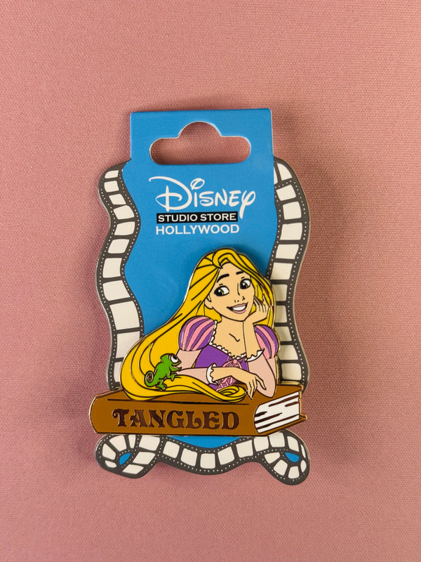 DSSH Storybook - Rapunzel & Pascal (Tangled)